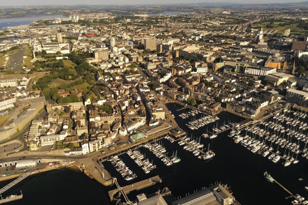 Barbican, Plymouth Outstanding Luxury Apartment Екстер'єр фото